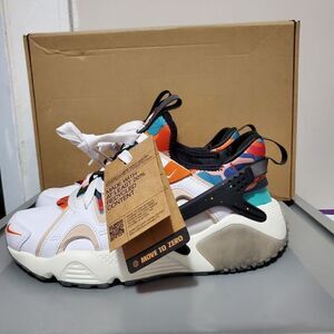 Nike Air Huarache Craft Lunar Women Sz 7 FD4621-181 New Year White Orange Rare!